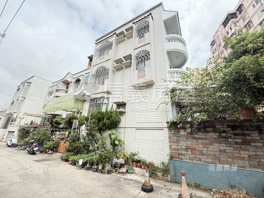 大甲區角間透天面寬９米房屋室內格局與周邊環境