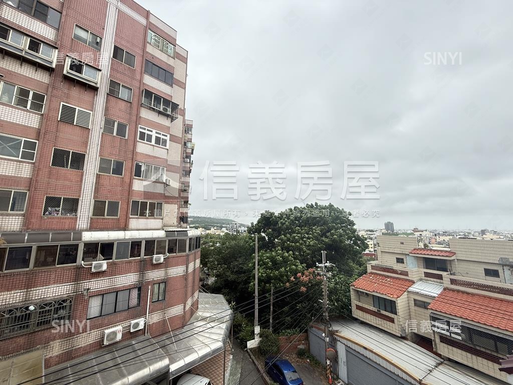 大甲區角間透天面寬９米房屋室內格局與周邊環境