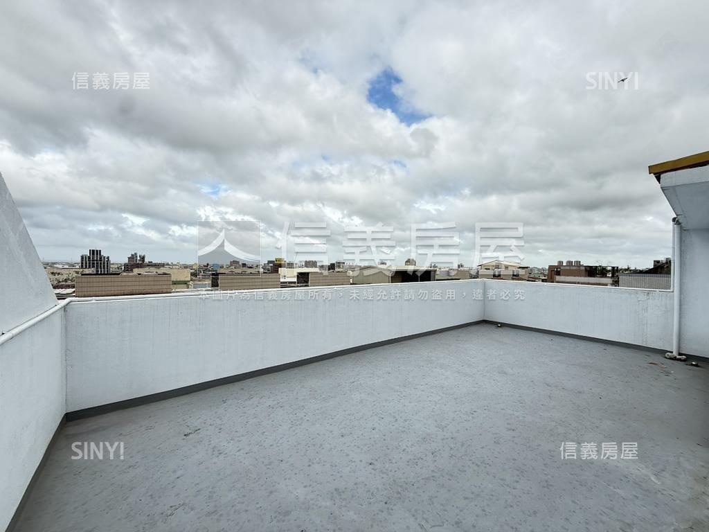 大甲區角間透天面寬９米房屋室內格局與周邊環境