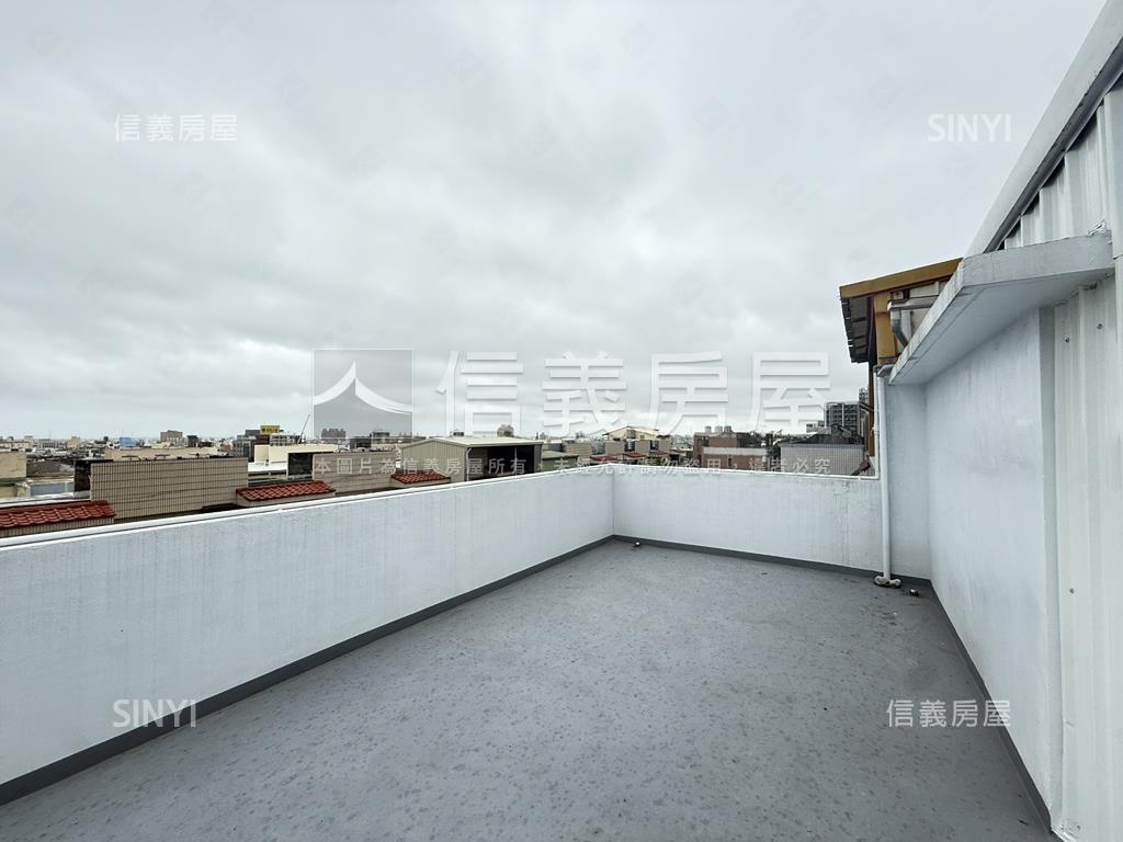 大甲區角間透天面寬９米房屋室內格局與周邊環境