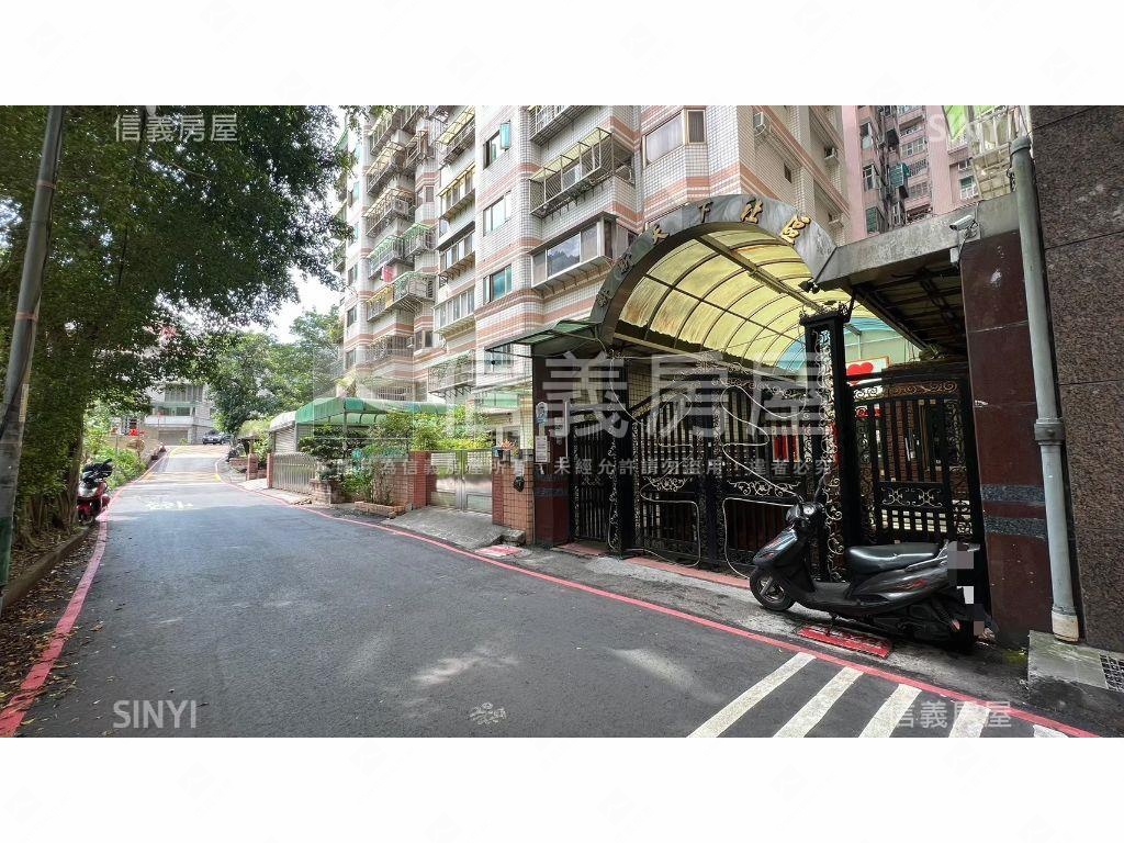 雙捷運邊間高樓大三房房屋室內格局與周邊環境