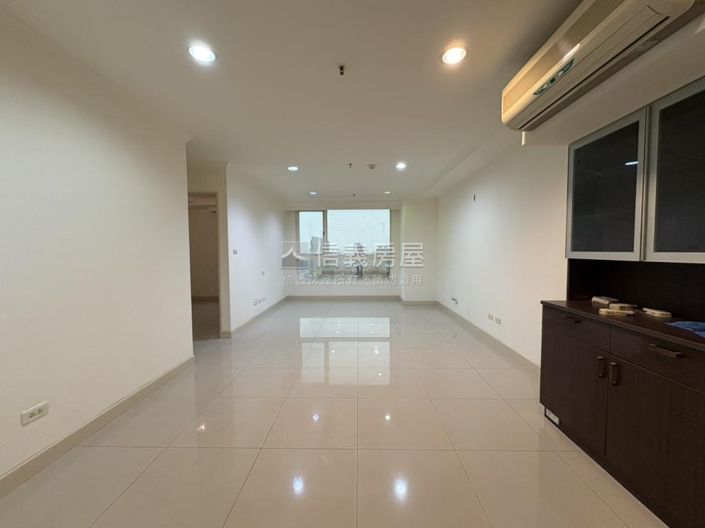 伯爵晶鑽景觀大戶房屋室內格局與周邊環境