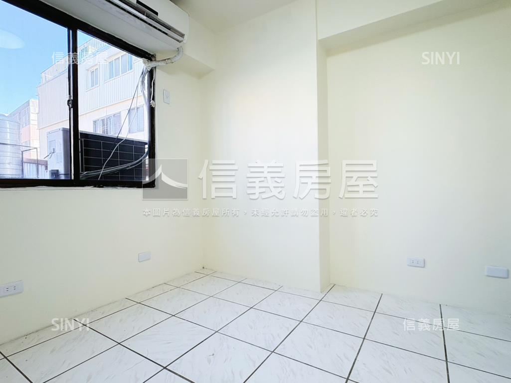 逢甲低總價兩房兩衛房屋室內格局與周邊環境