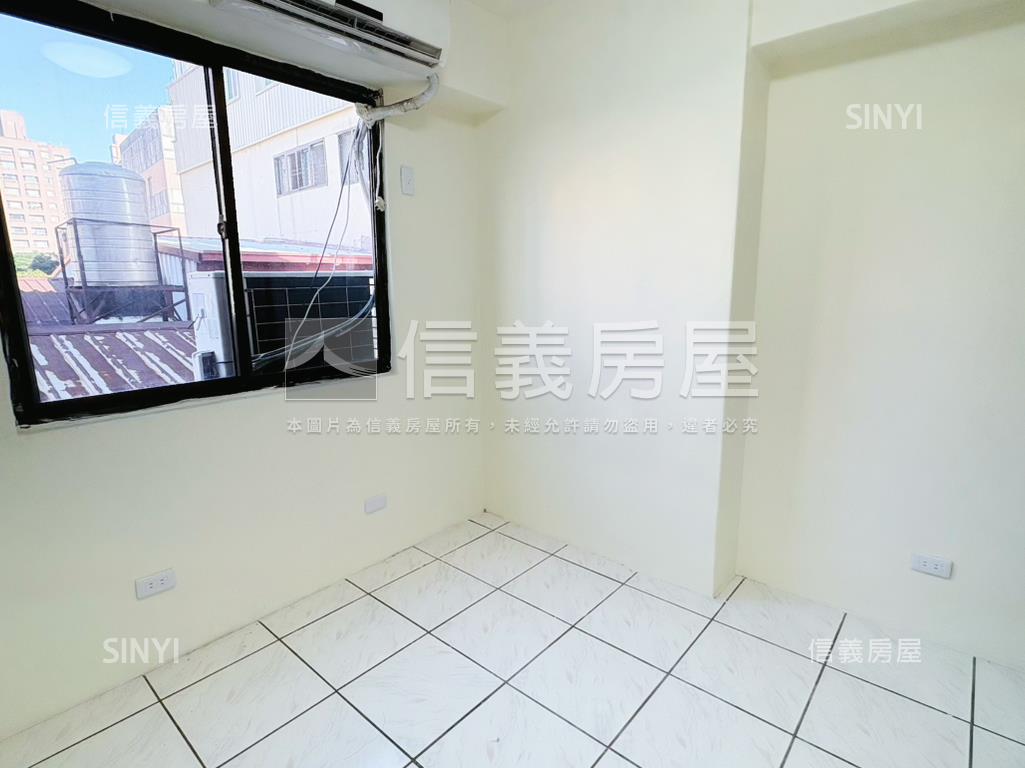 逢甲低總價兩房兩衛房屋室內格局與周邊環境