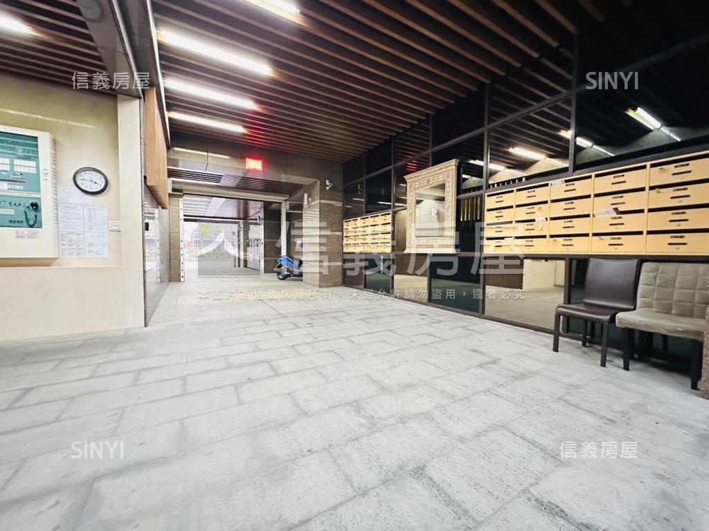 捷運Ａ８富麗一期面文二房屋室內格局與周邊環境