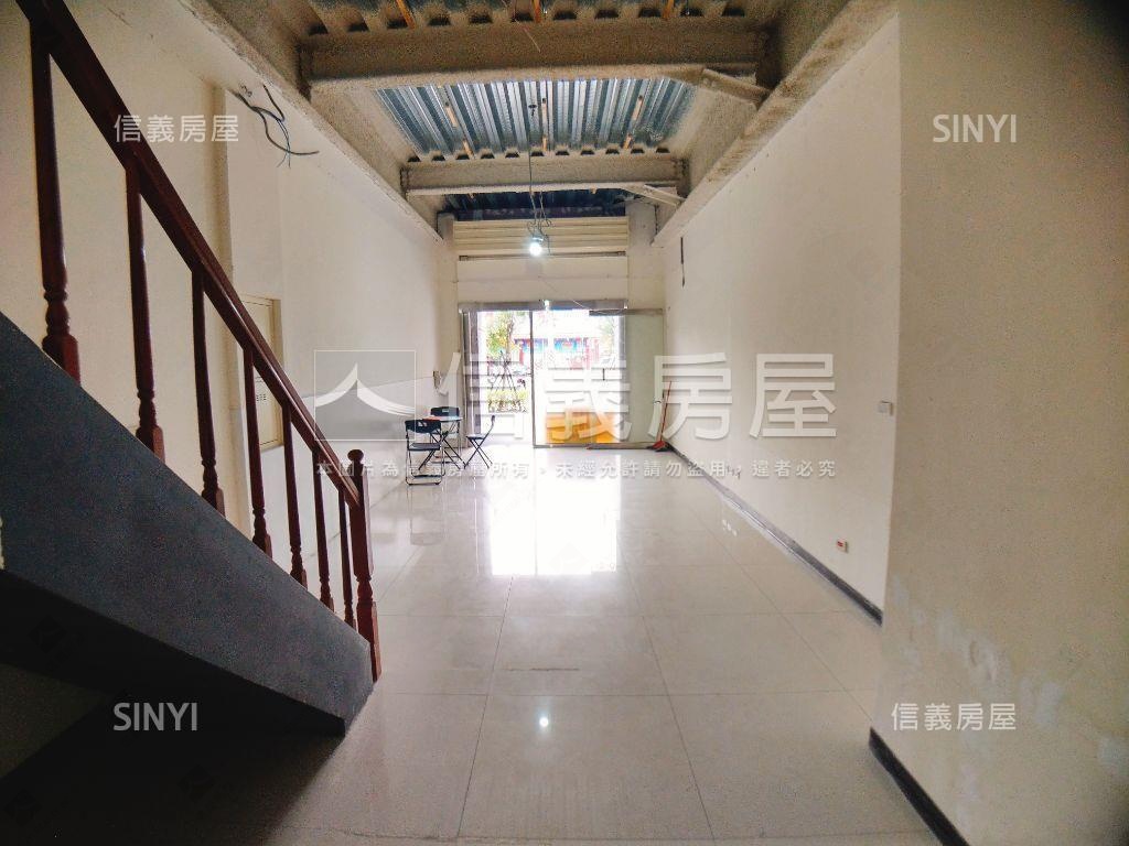寶佳臻峰正路邊店面房屋室內格局與周邊環境