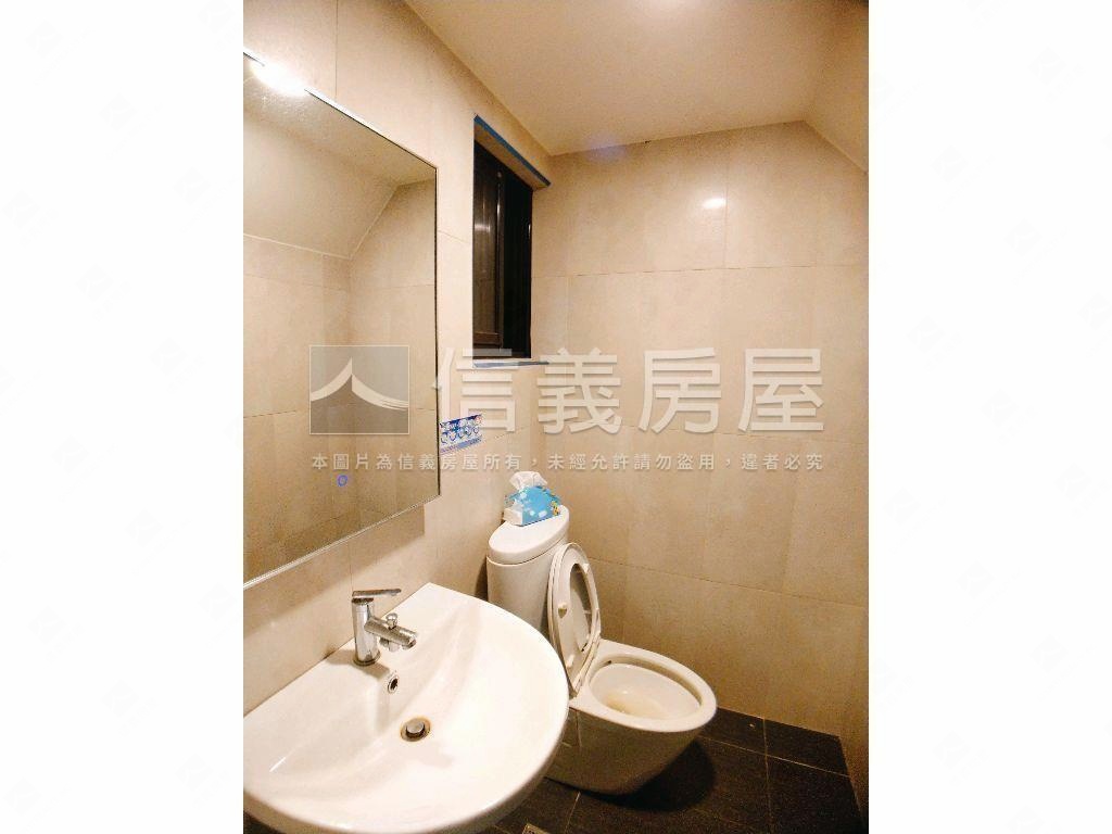 寶佳臻峰正路邊店面房屋室內格局與周邊環境