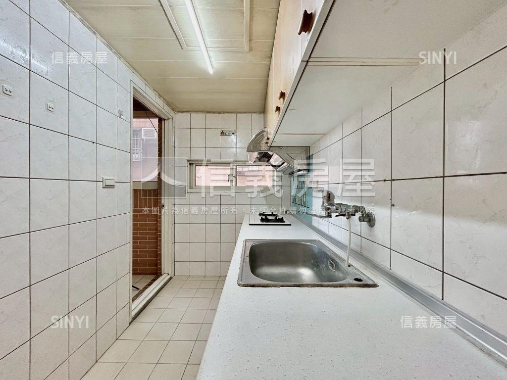 春福大賞兩房平面車位房屋室內格局與周邊環境