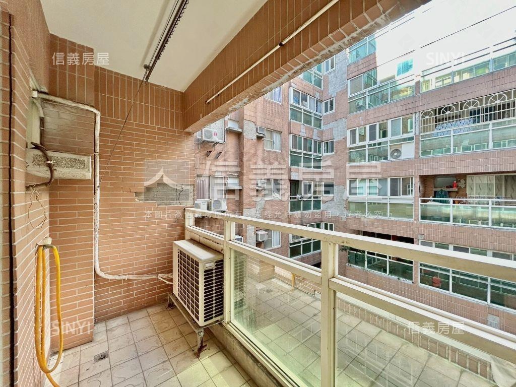 春福大賞兩房平面車位房屋室內格局與周邊環境