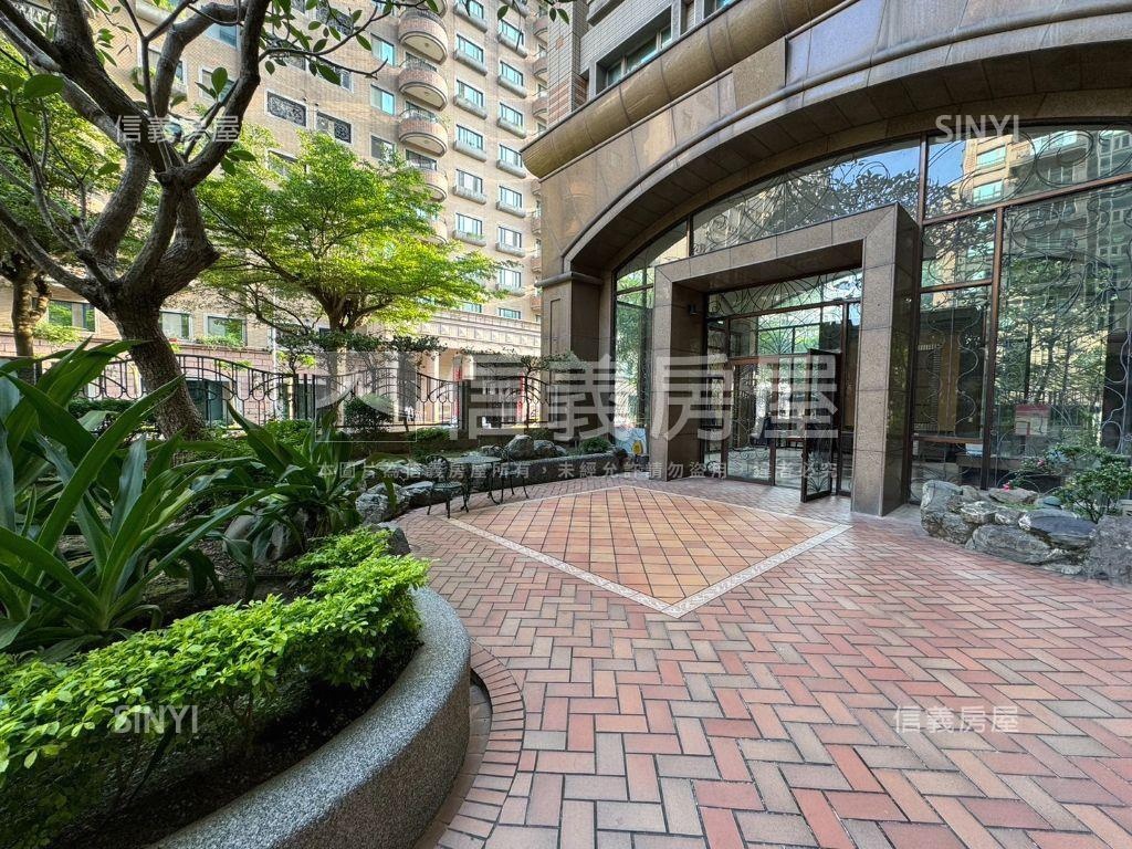 太子香格里拉三房車位房屋室內格局與周邊環境