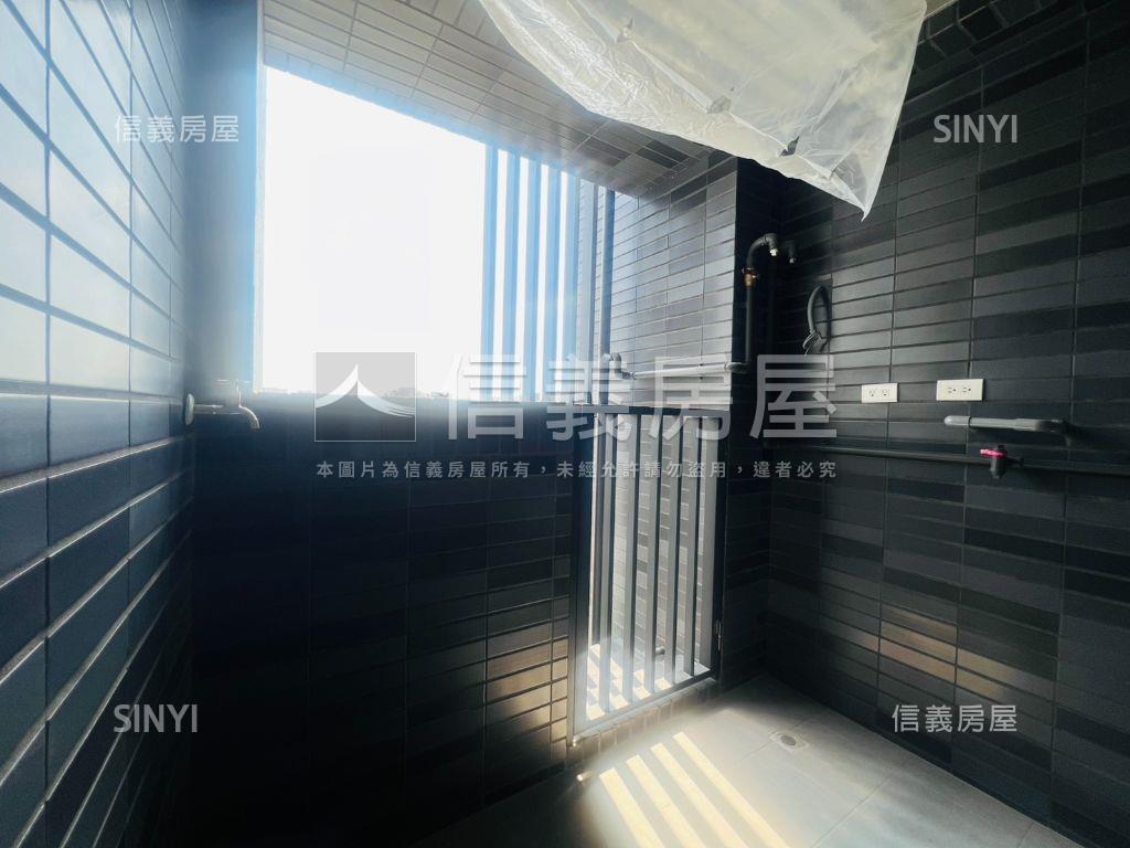 順世代兩房全新未住視野戶房屋室內格局與周邊環境
