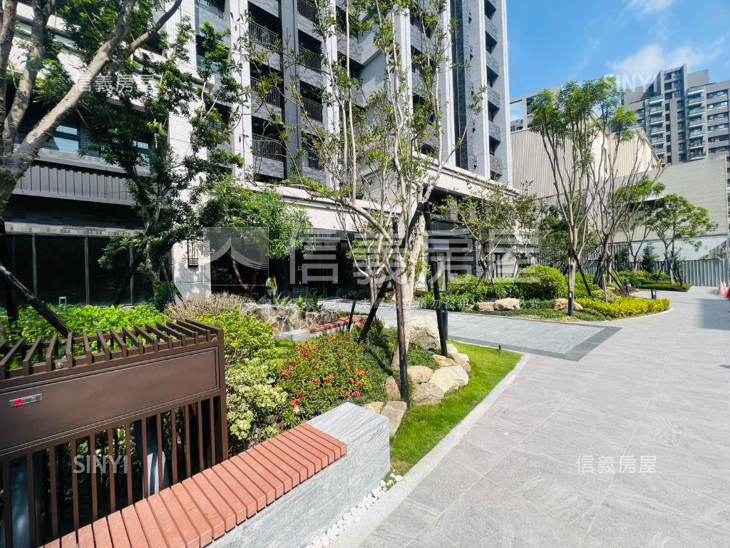順世代兩房全新未住視野戶房屋室內格局與周邊環境