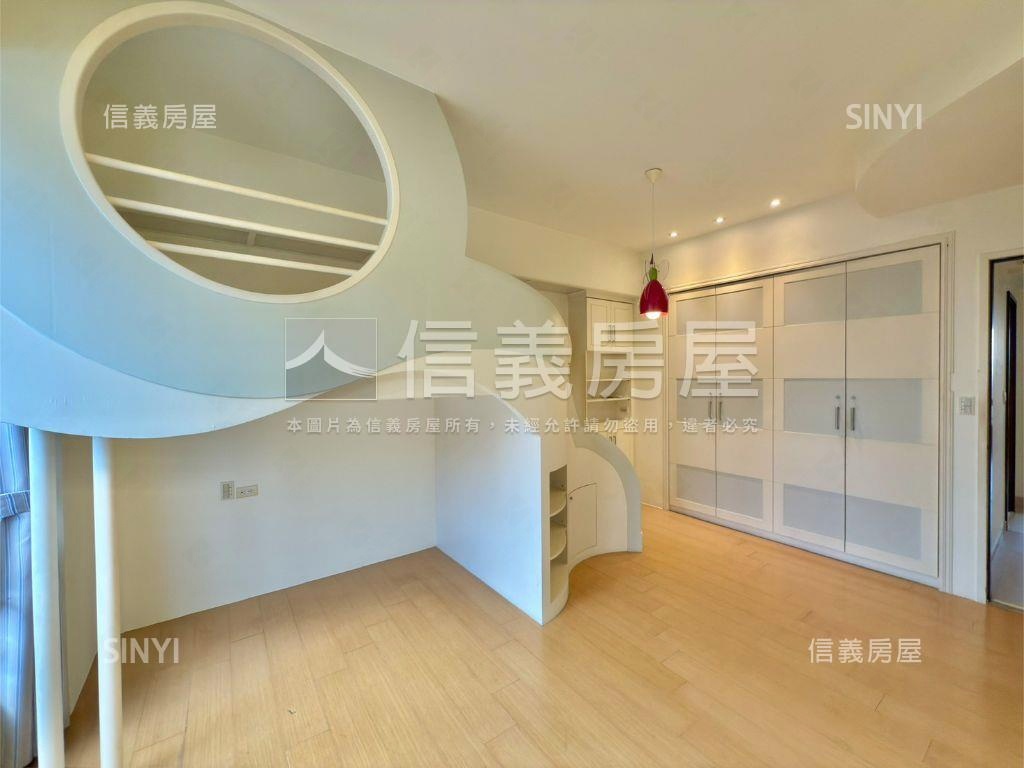 成功學區景觀大器四房房屋室內格局與周邊環境