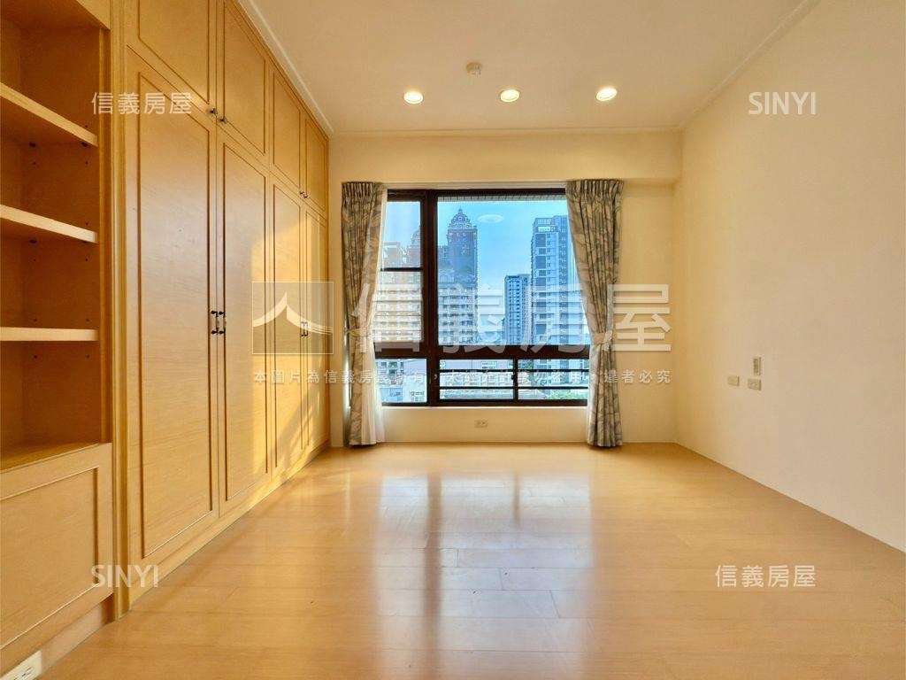 成功學區景觀大器四房房屋室內格局與周邊環境