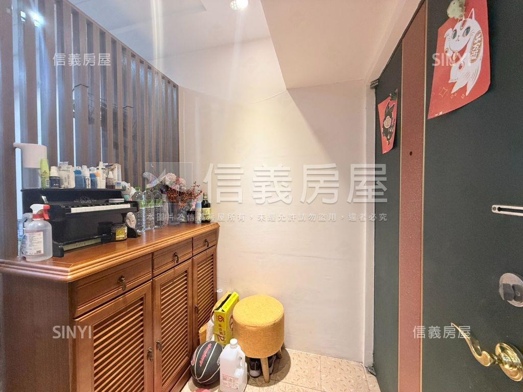 明日帝國溫馨三房房屋室內格局與周邊環境