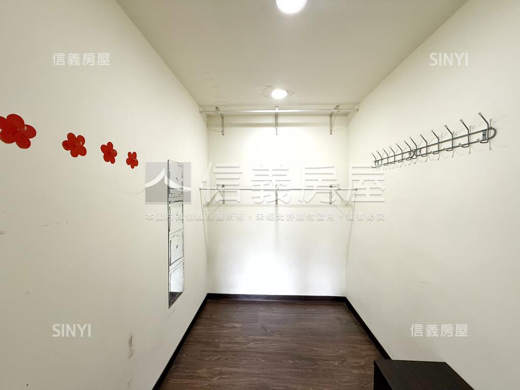 泉之鄉獨家山景裝潢美屋房屋室內格局與周邊環境