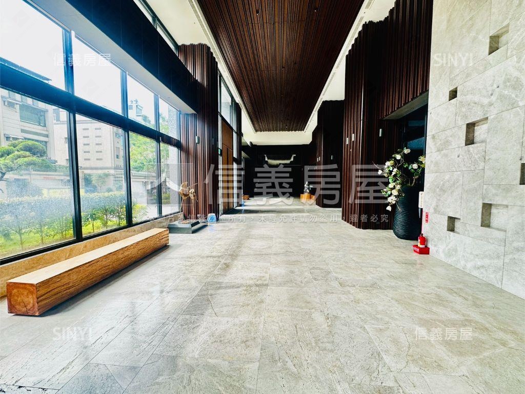 頂誠御丰景朝南溫馨房平車房屋室內格局與周邊環境