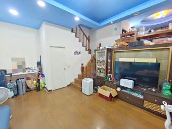 長春路名人鄉村透天