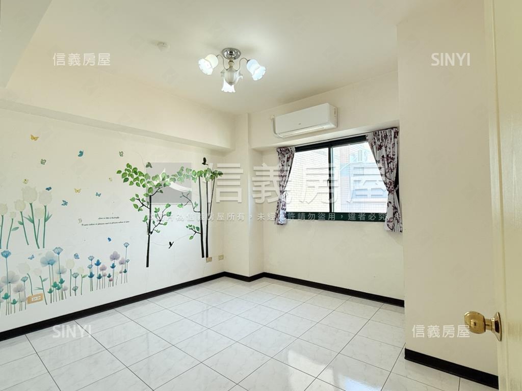 森活邊間採光佳２房房屋室內格局與周邊環境