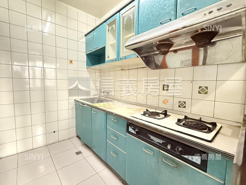 昌平商圈兩房平車大空間！房屋室內格局與周邊環境