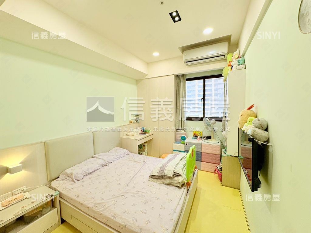 皇翔Ｇ１帶裝潢四房雙車位房屋室內格局與周邊環境