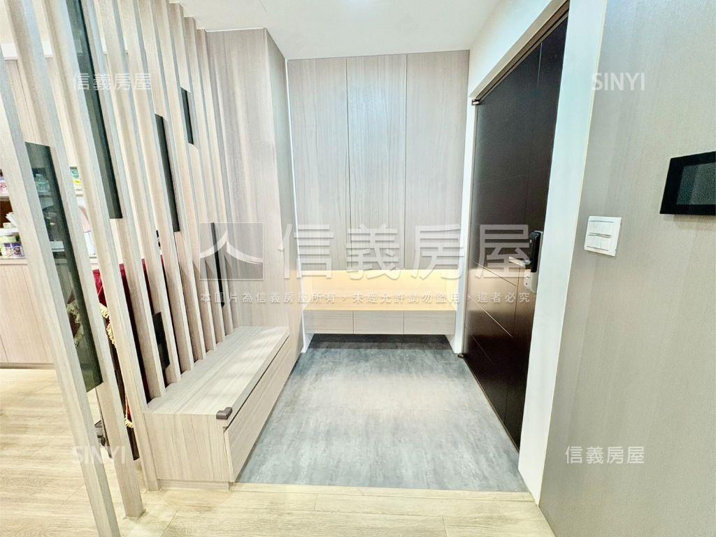 皇翔Ｇ１帶裝潢四房雙車位房屋室內格局與周邊環境