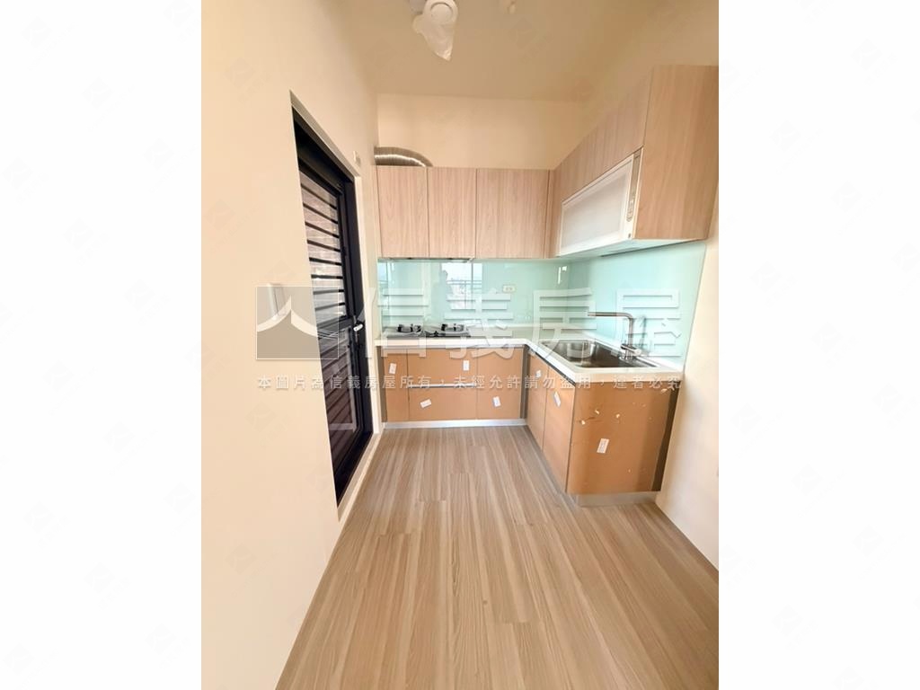 全新低總價二房車位房屋室內格局與周邊環境