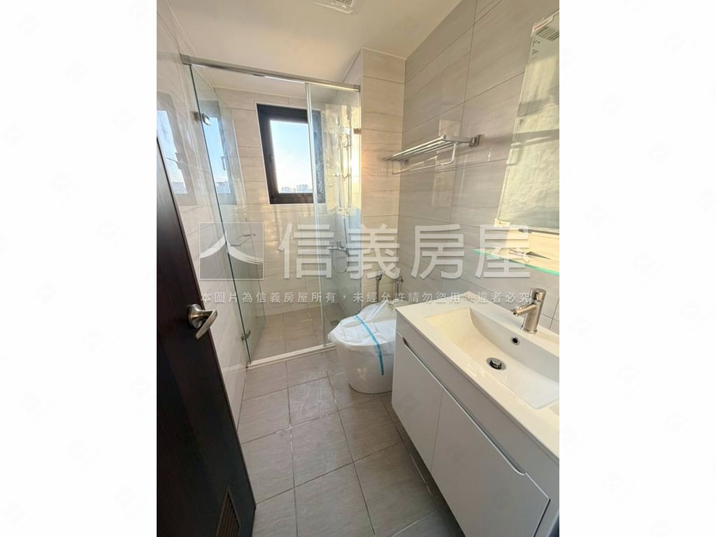 全新低總價二房車位房屋室內格局與周邊環境