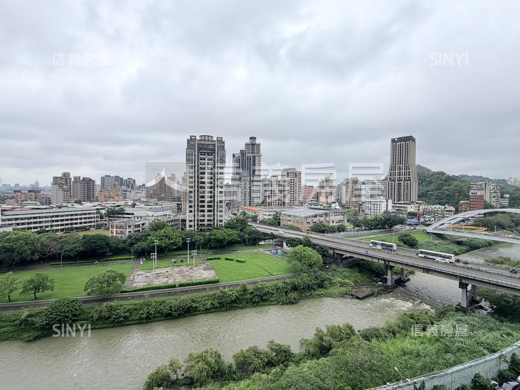 大坪林河岸景觀三房房屋室內格局與周邊環境