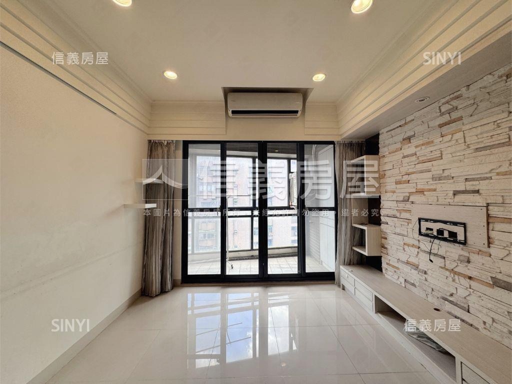 舞墨三房平車四陽台採光佳房屋室內格局與周邊環境