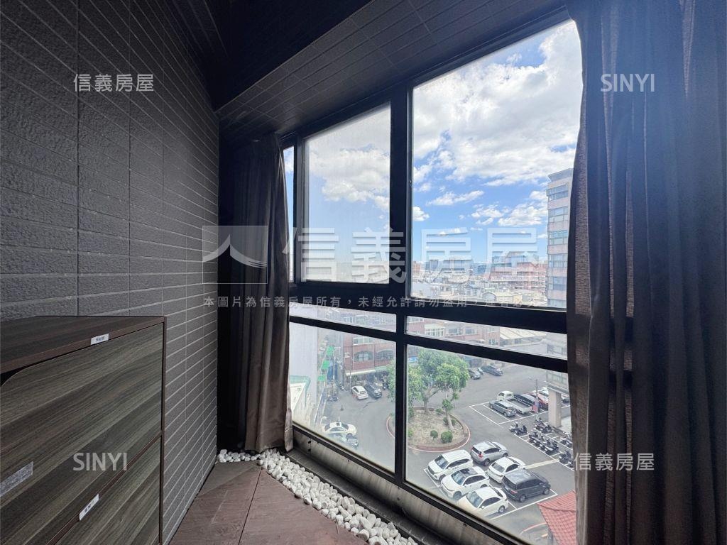 舞墨三房平車四陽台採光佳房屋室內格局與周邊環境