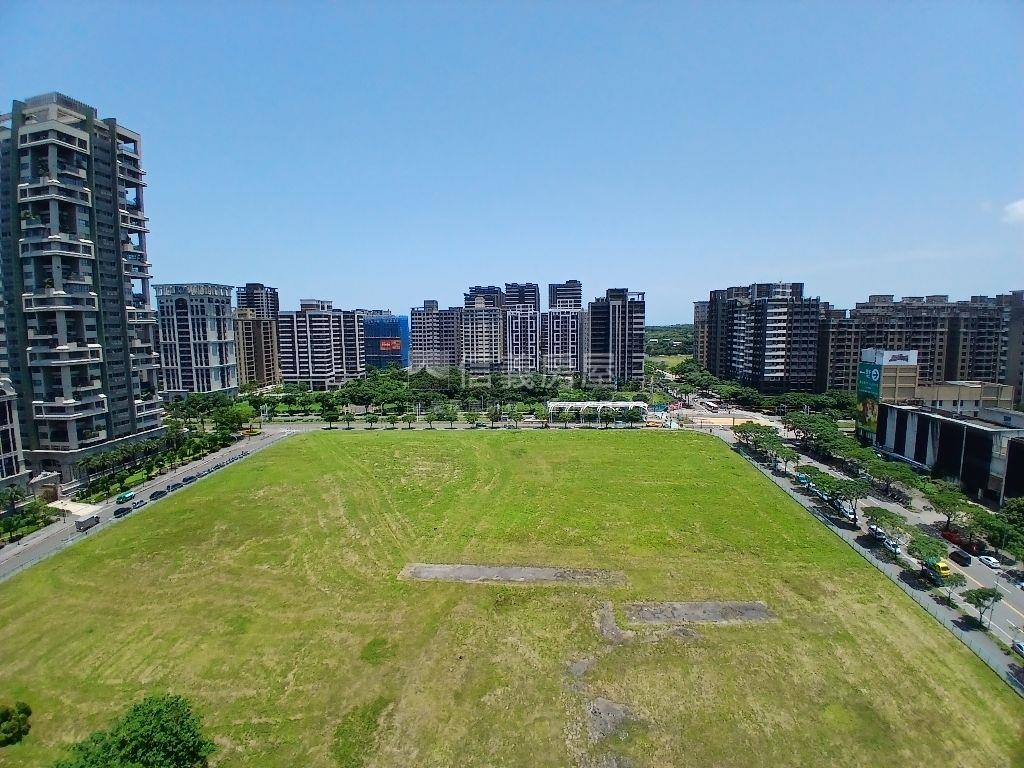 躍淡水近輕軌機能兩房車位房屋室內格局與周邊環境