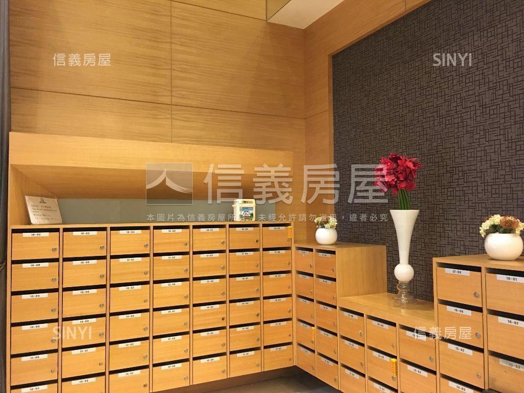 誠售！世界之心高樓平車房屋室內格局與周邊環境