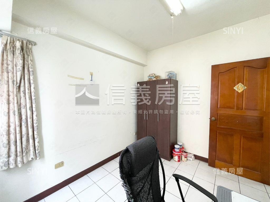 小資首選３房附車位房屋室內格局與周邊環境