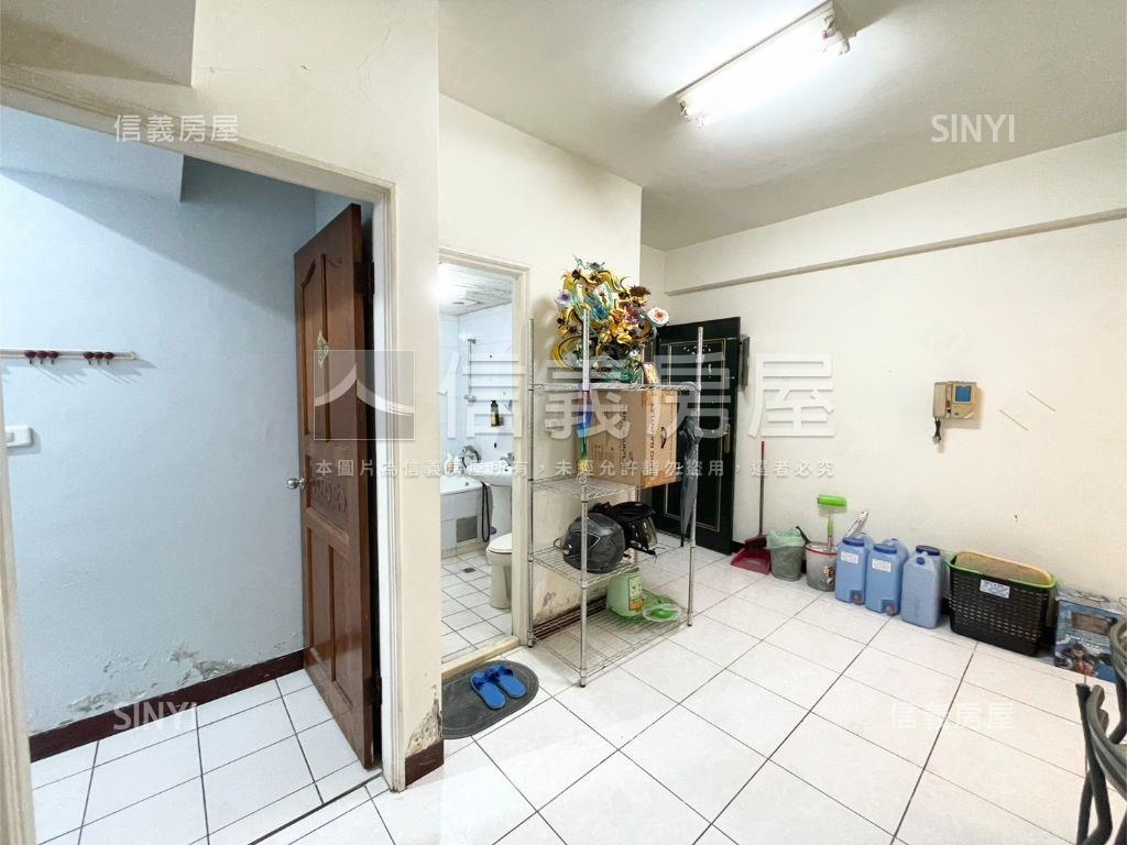 小資首選３房附車位房屋室內格局與周邊環境