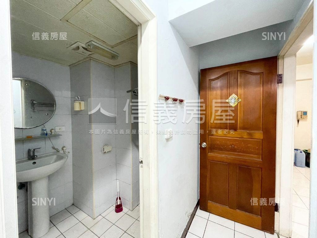 小資首選３房附車位房屋室內格局與周邊環境