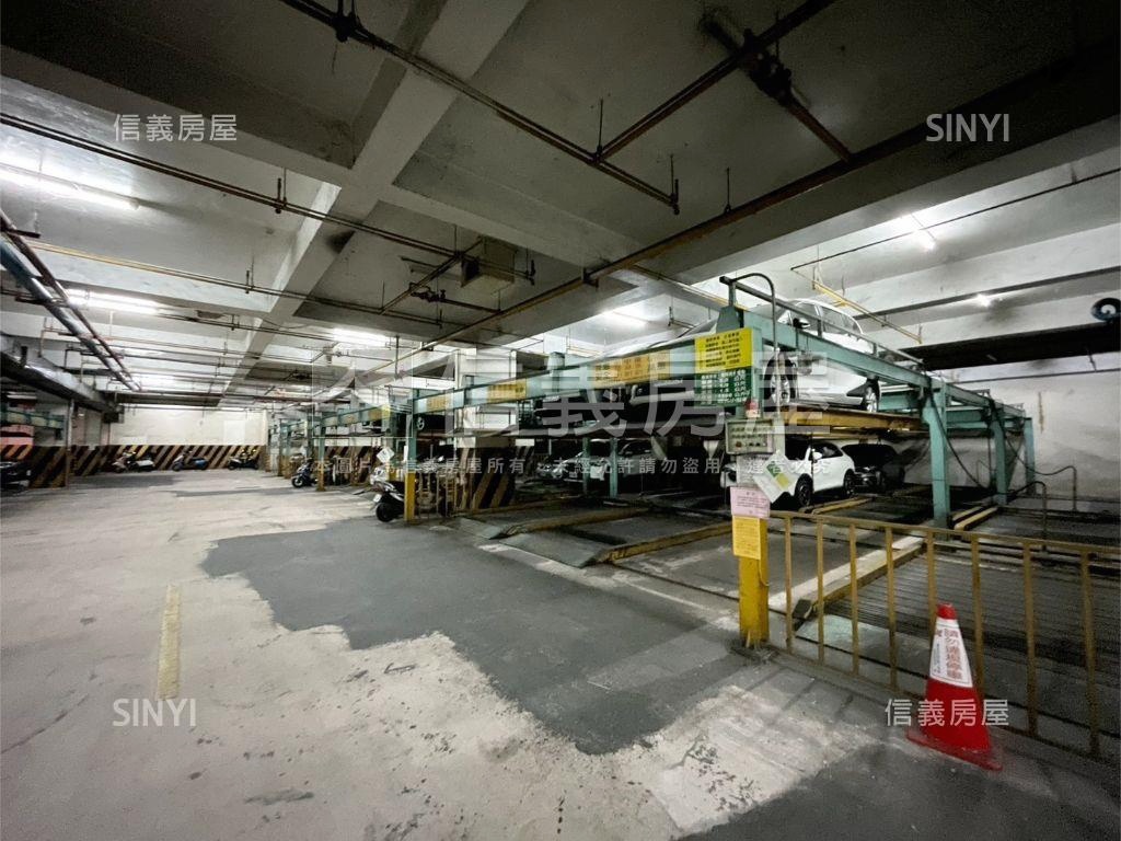 小資首選３房附車位房屋室內格局與周邊環境