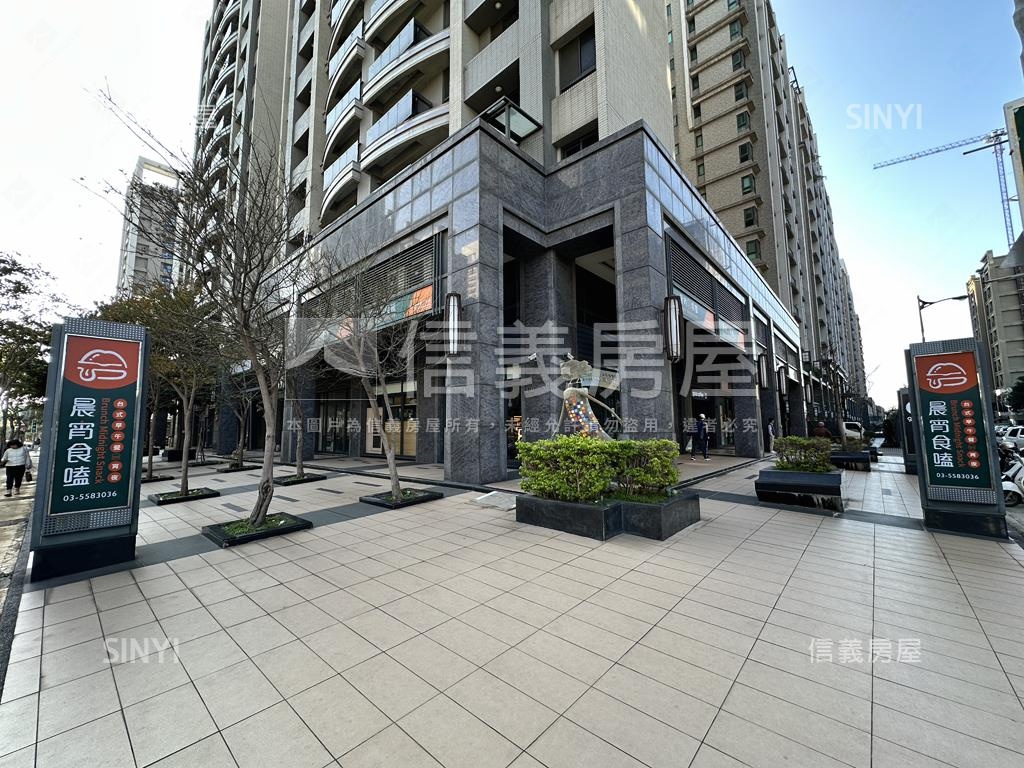 科大生活圈鑽石金店面房屋室內格局與周邊環境