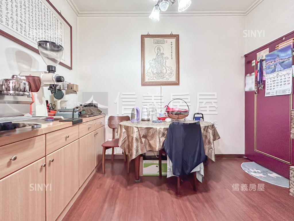 世代名門●挑高四房大空間房屋室內格局與周邊環境