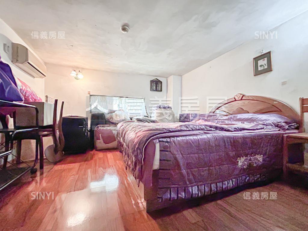 世代名門●挑高四房大空間房屋室內格局與周邊環境