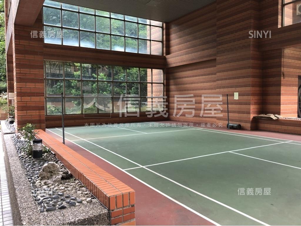 世代名門●挑高四房大空間房屋室內格局與周邊環境