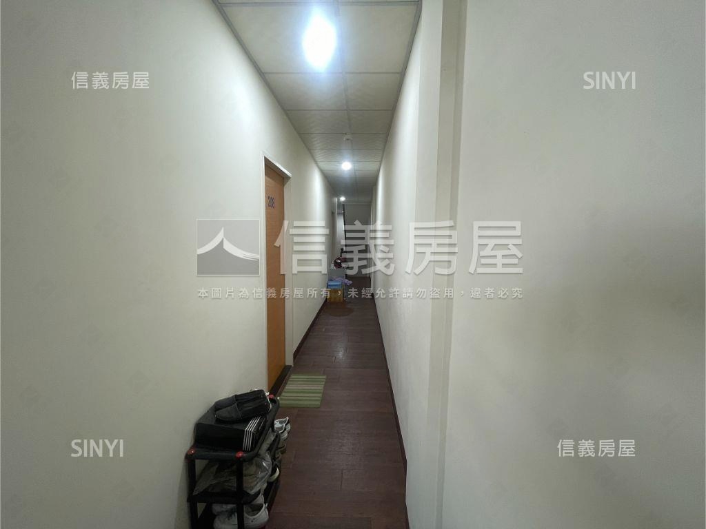 近五權車站投資佳透店套房房屋室內格局與周邊環境