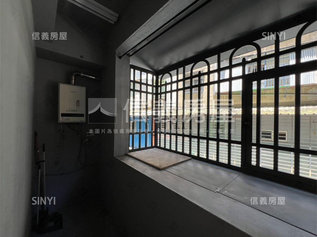 面幸福公園新裝潢美寓房屋室內格局與周邊環境