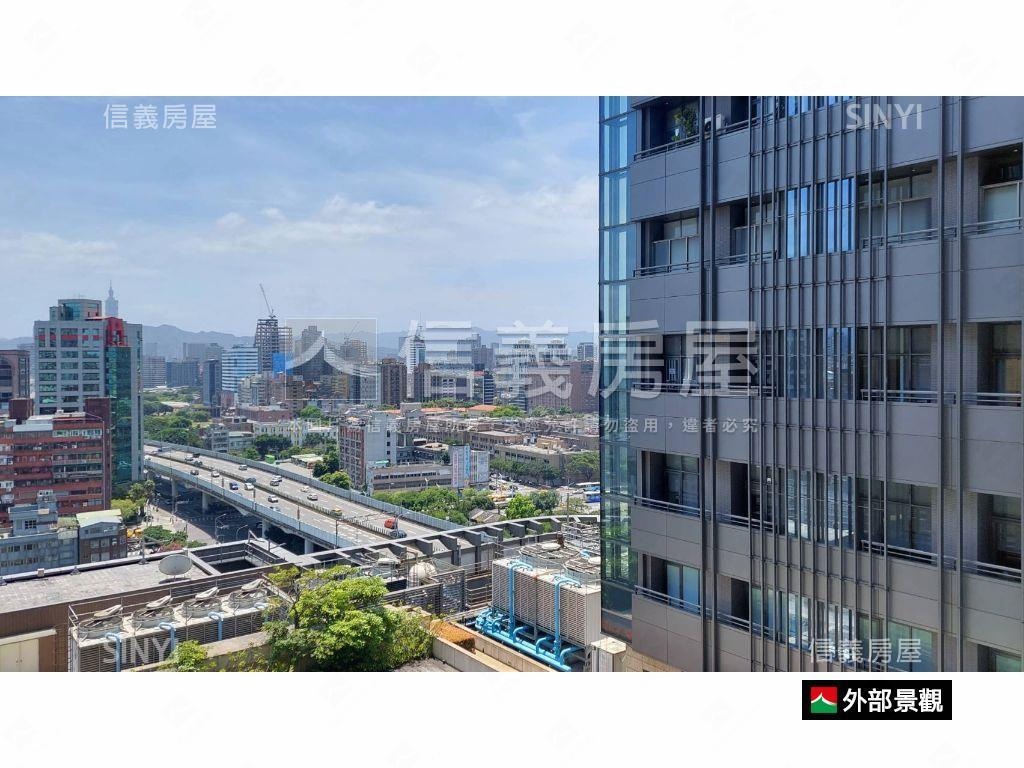 低總京站泳池景觀坡平車位房屋室內格局與周邊環境
