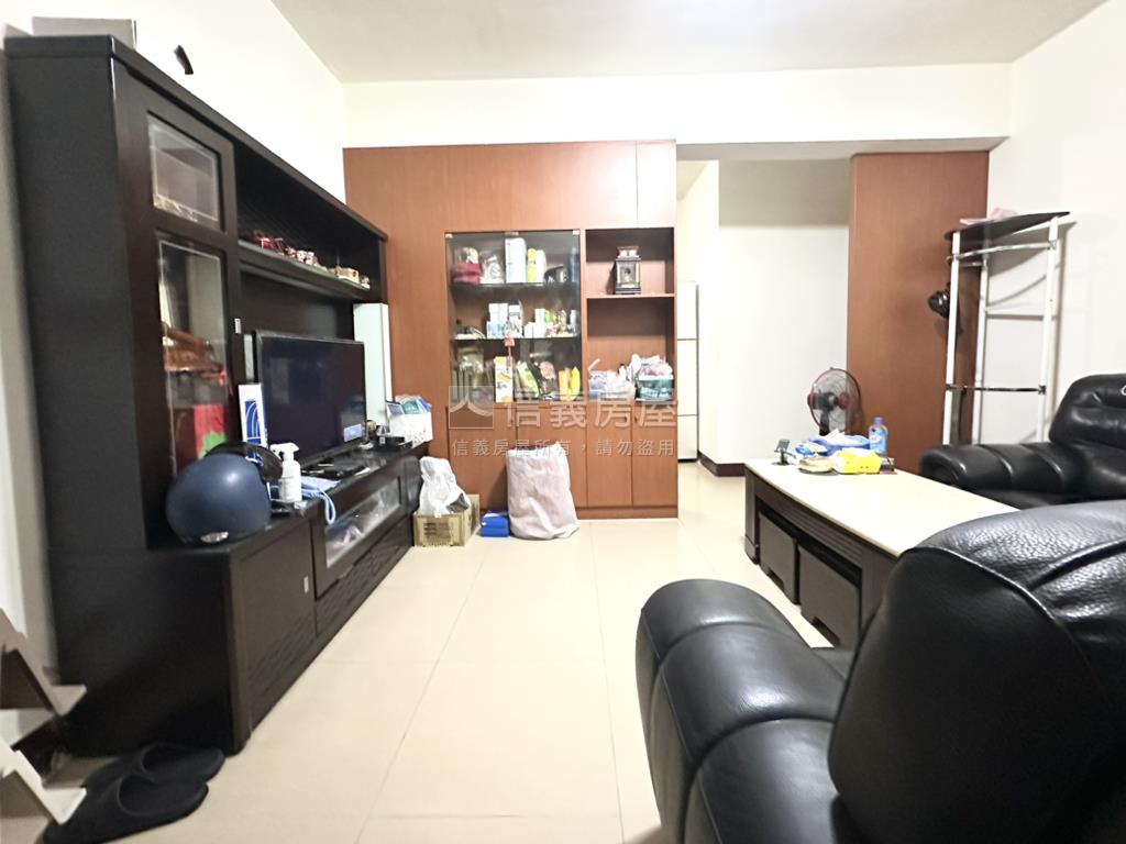 鳥語花香公寓三樓房屋室內格局與周邊環境