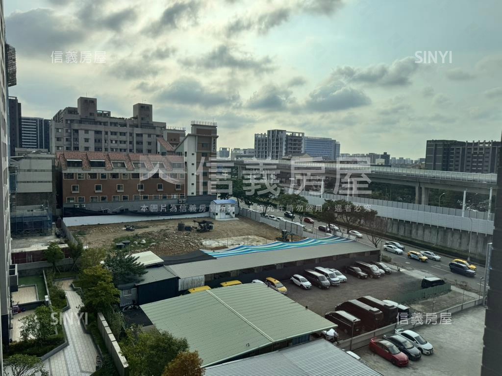 青埔東方文華２房美居房屋室內格局與周邊環境