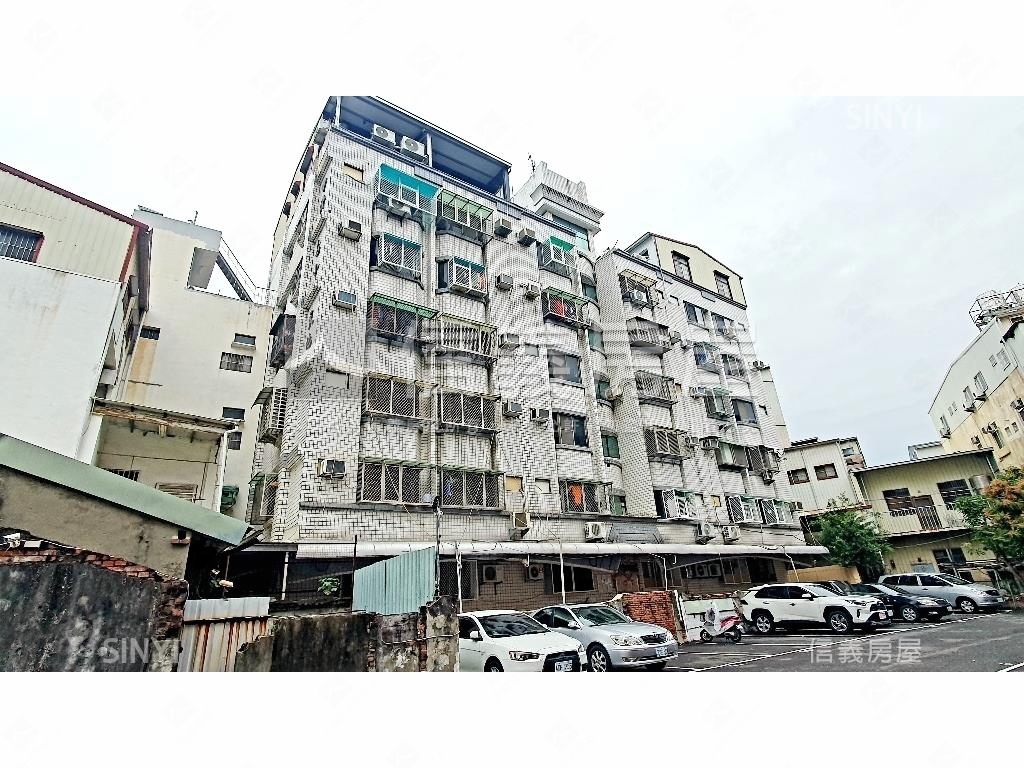 信義街鑽石美套房房屋室內格局與周邊環境