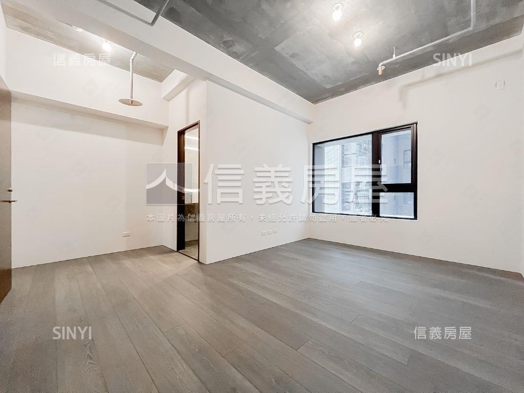 國泰層峰面樹海稀有釋出房屋室內格局與周邊環境