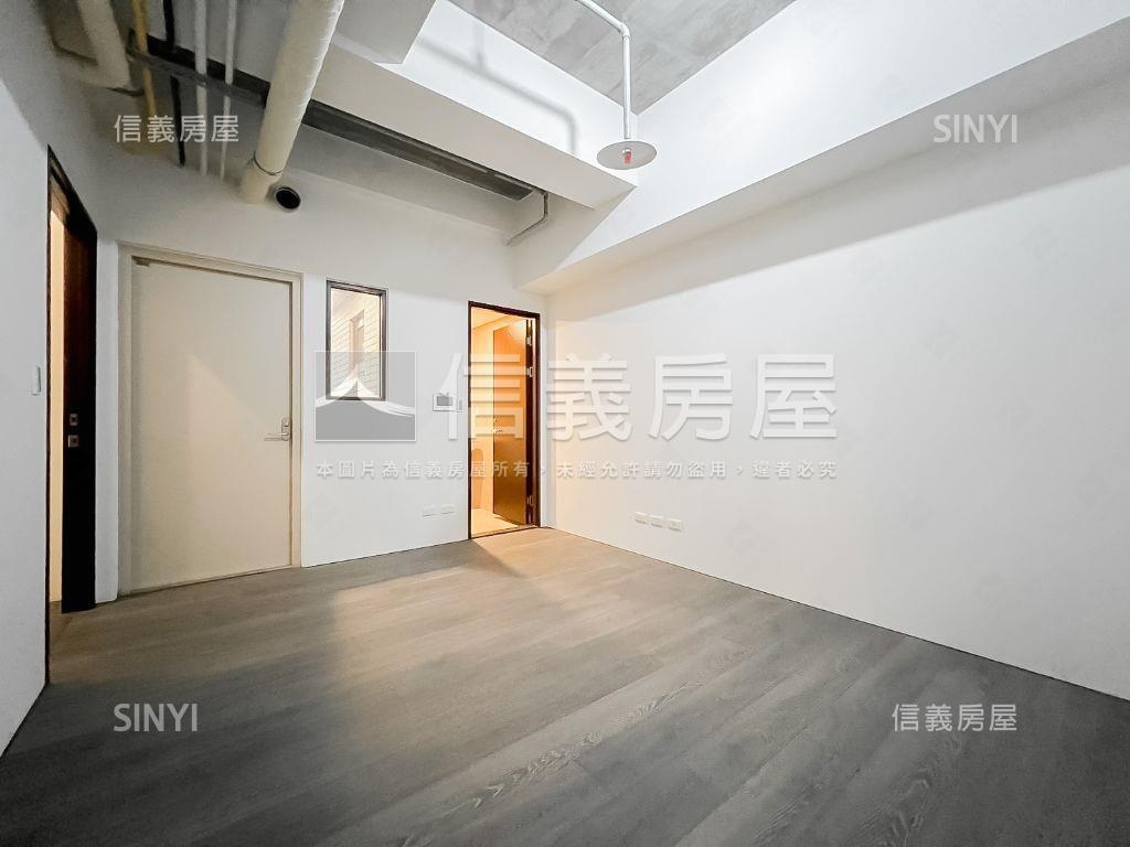 國泰層峰面樹海稀有釋出房屋室內格局與周邊環境