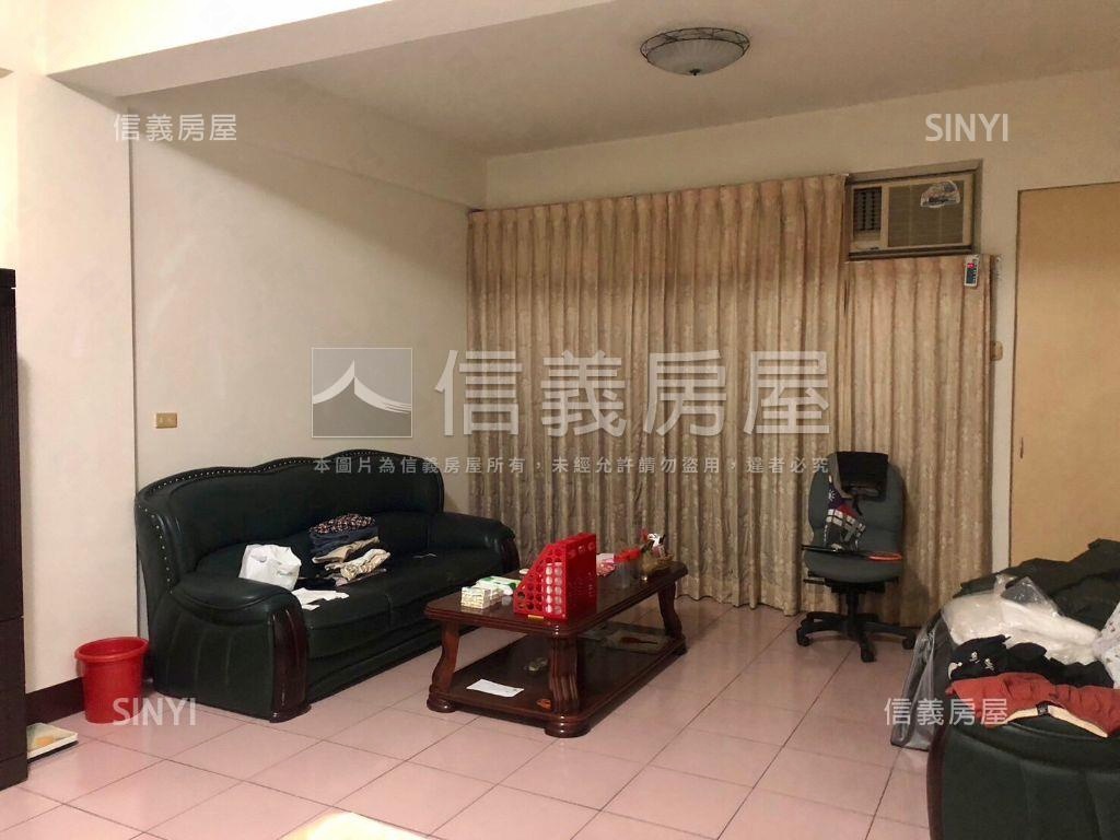 近軟體園區金店面房屋室內格局與周邊環境